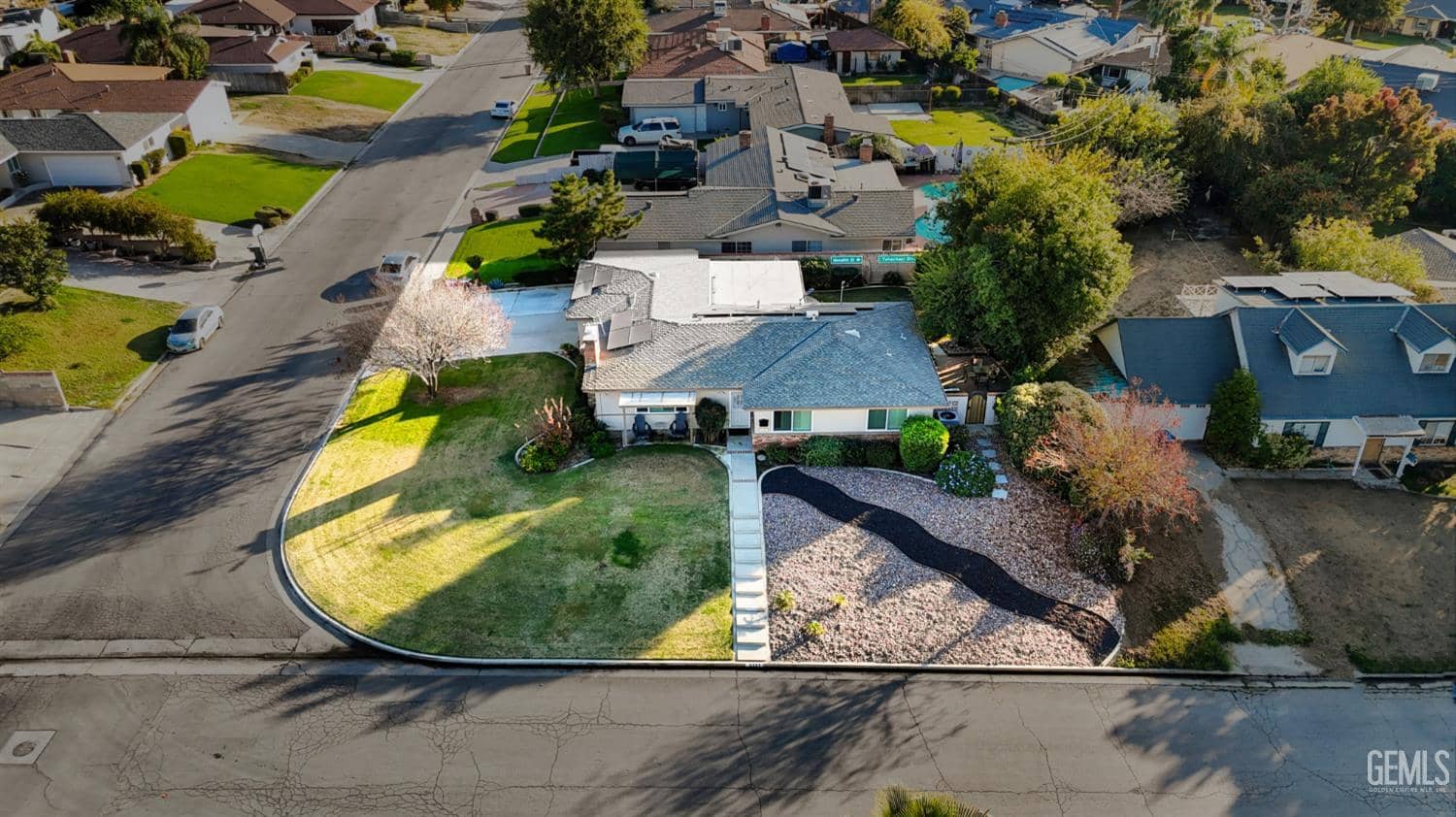 3131 Saratoga Street — photo 4