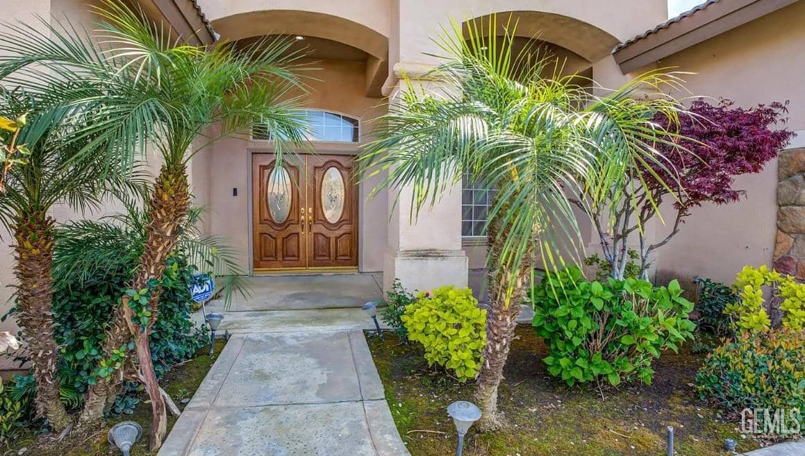 9813 Fitzgerald Drive — photo 2