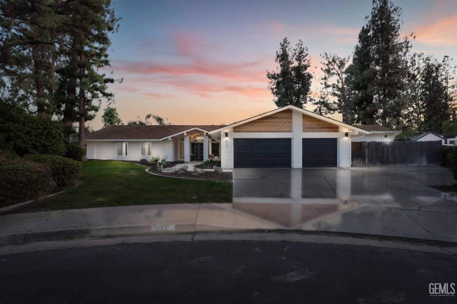 820 Ferdinand Court — photo 2