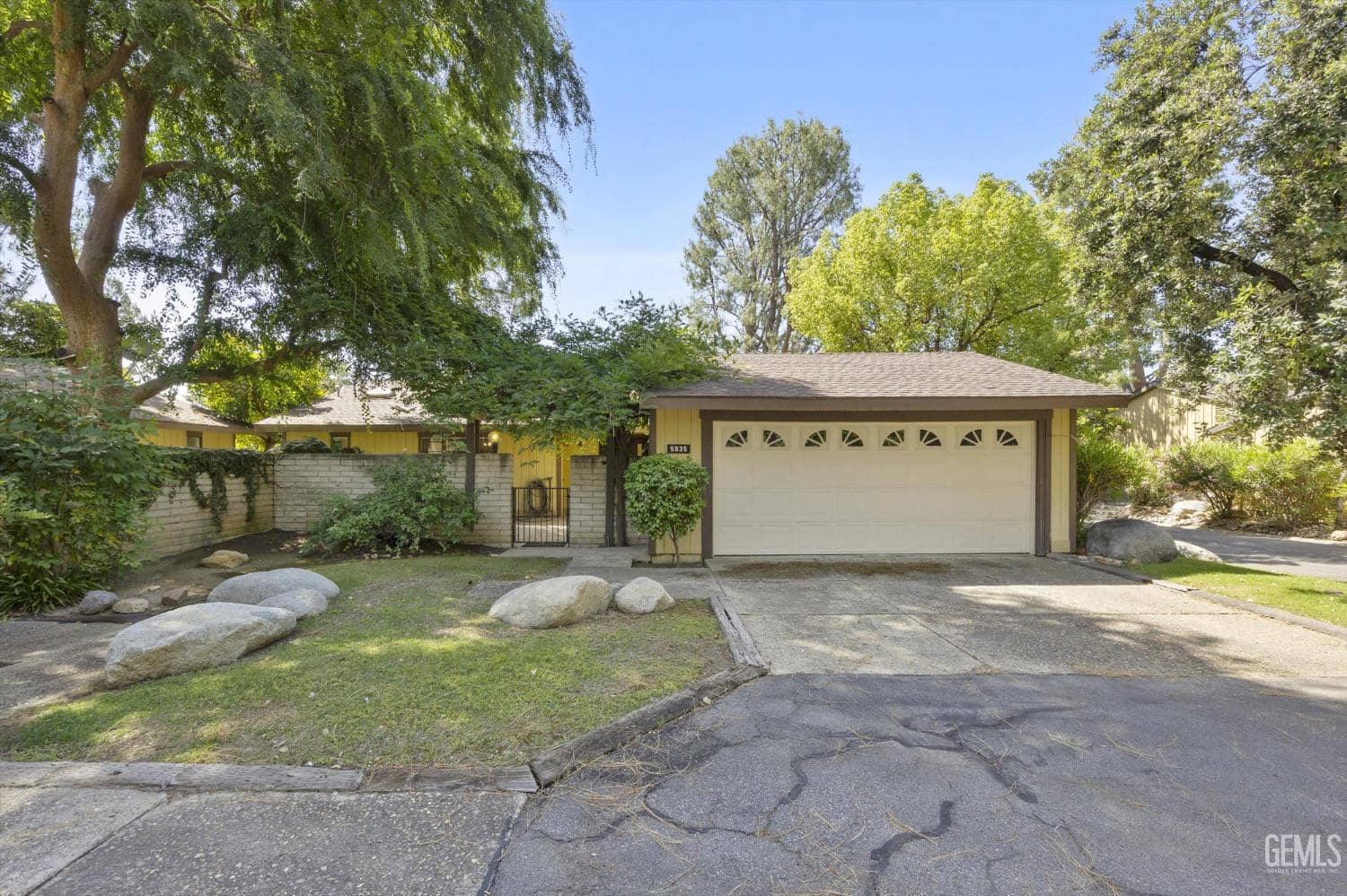 5835 Riggs Court — photo 4
