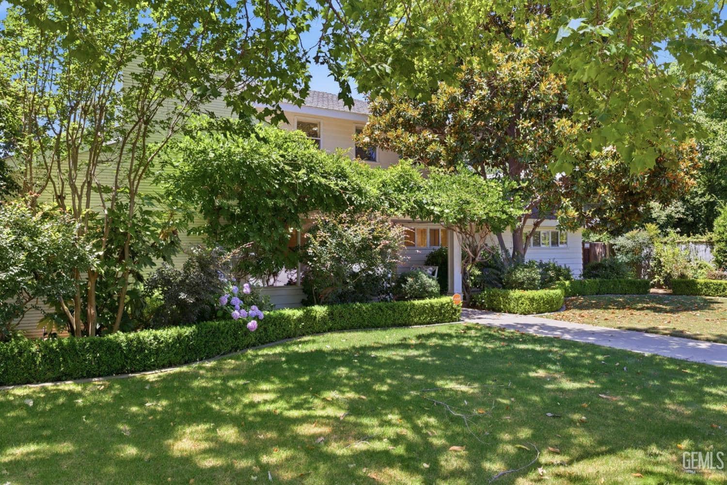 2219 Pine Street — photo 3
