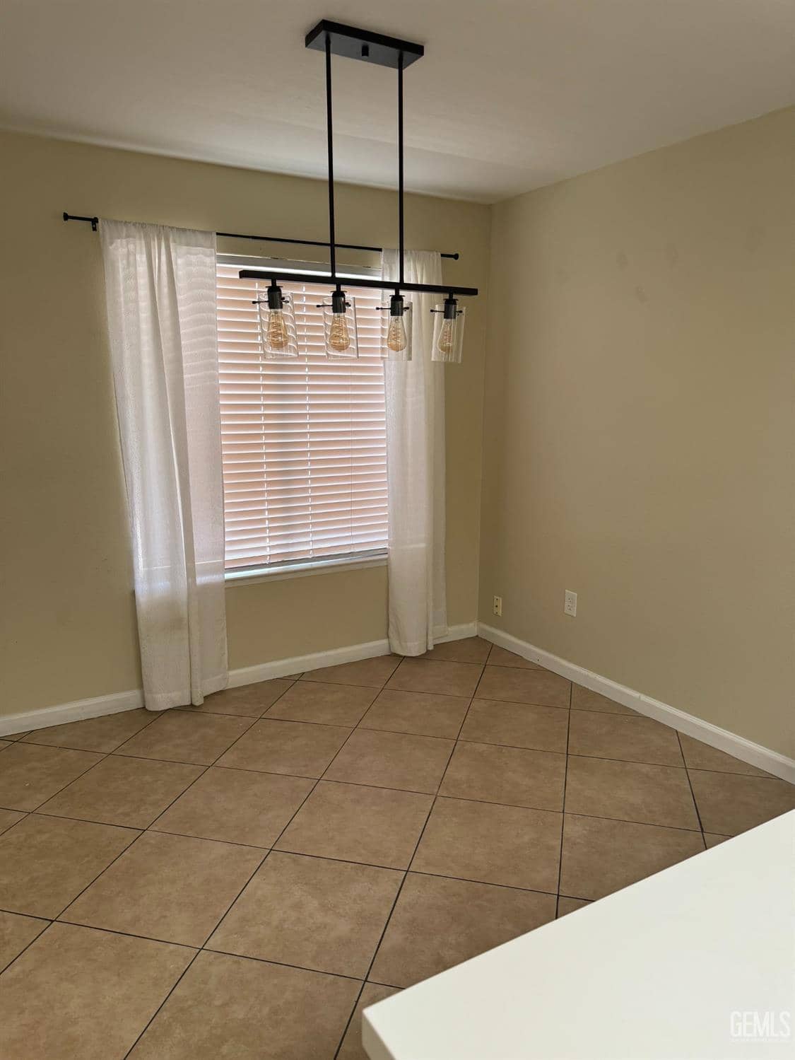 6417 Monitor Street — photo 5
