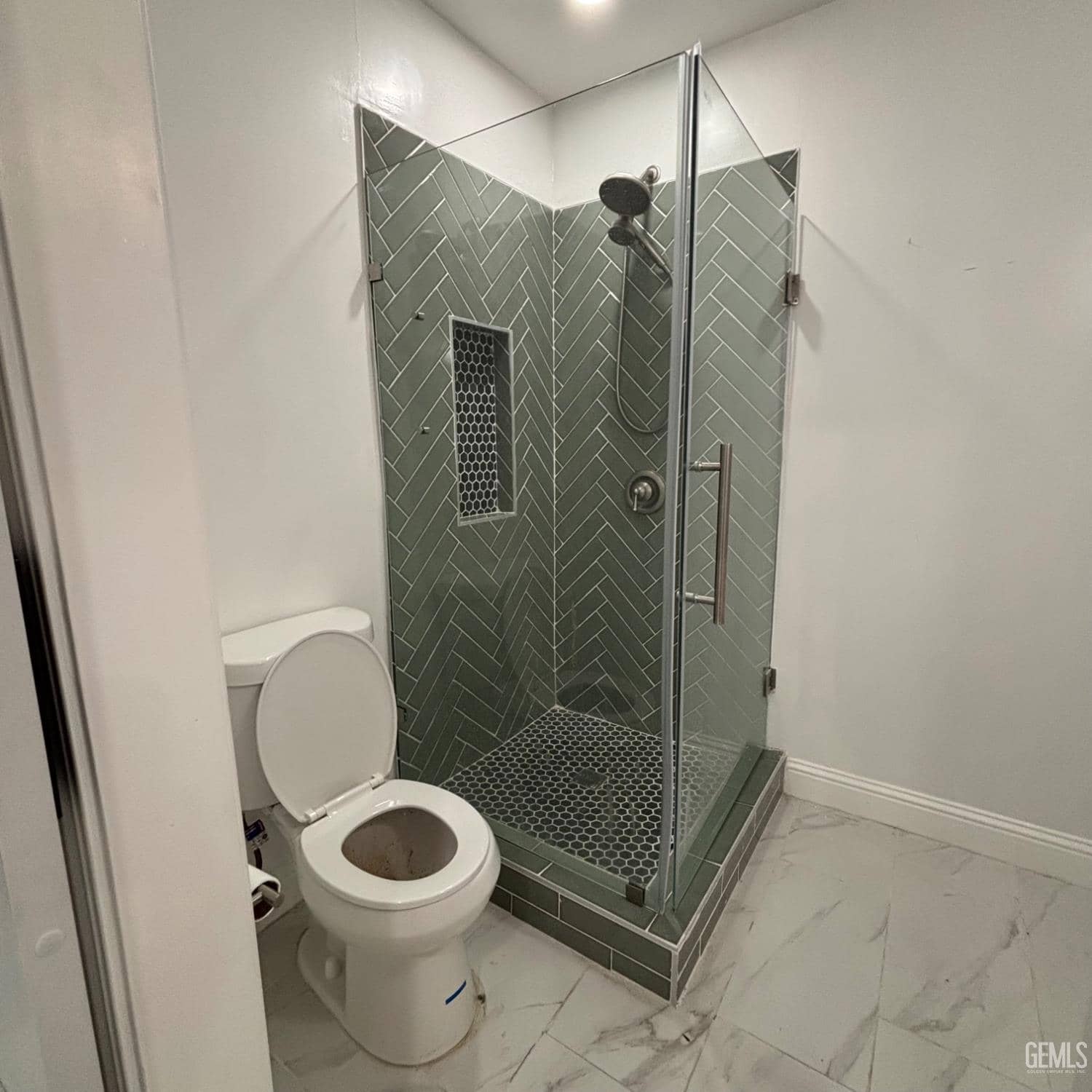 421 Wilson Avenue — photo 6