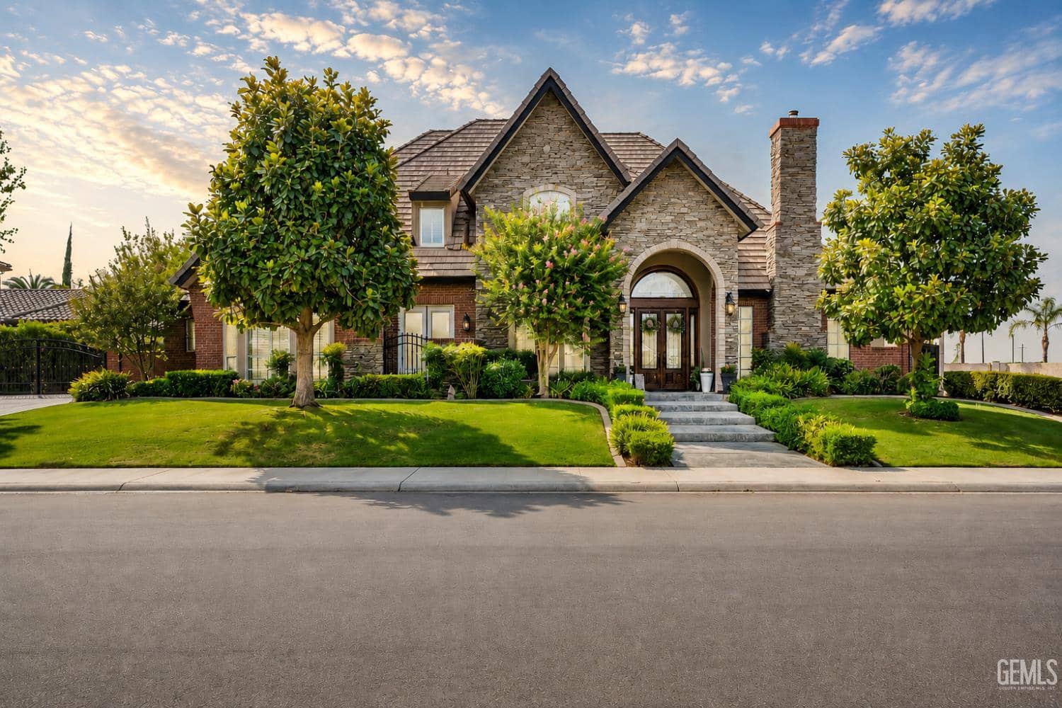 7233 Fountain Valley Drive
