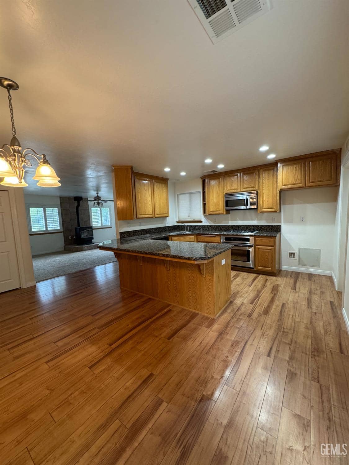 22477 Zurich Drive — photo 4