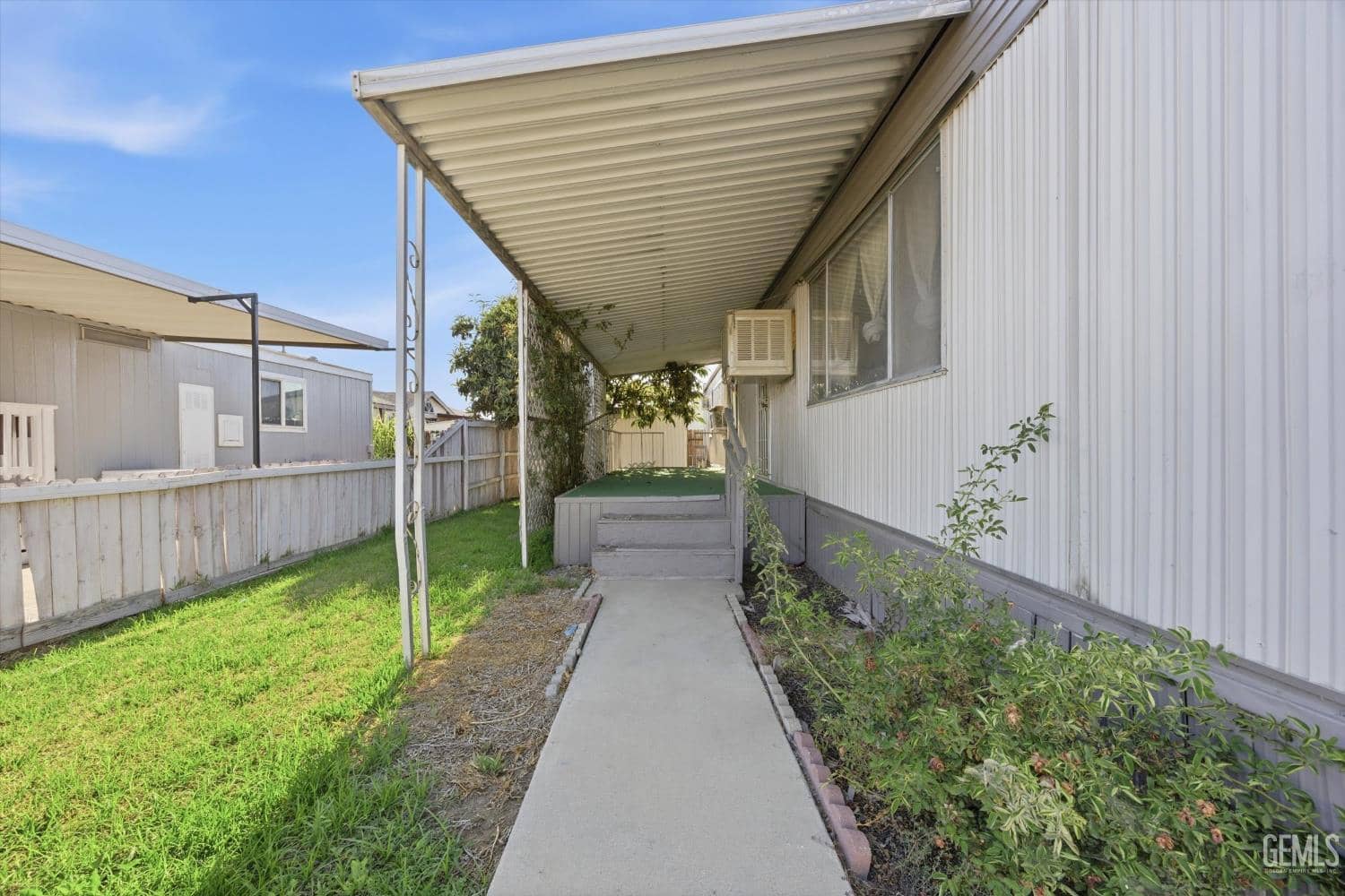 6601 Eucalyptus Drive — photo 5