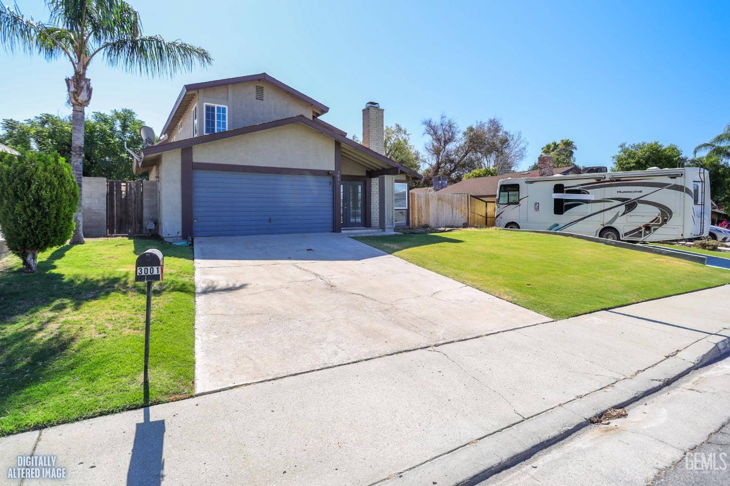3001 Catalina Drive — photo 1