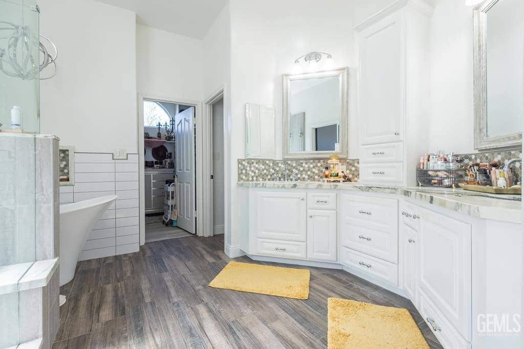 14146 Searspoint Avenue — photo 5