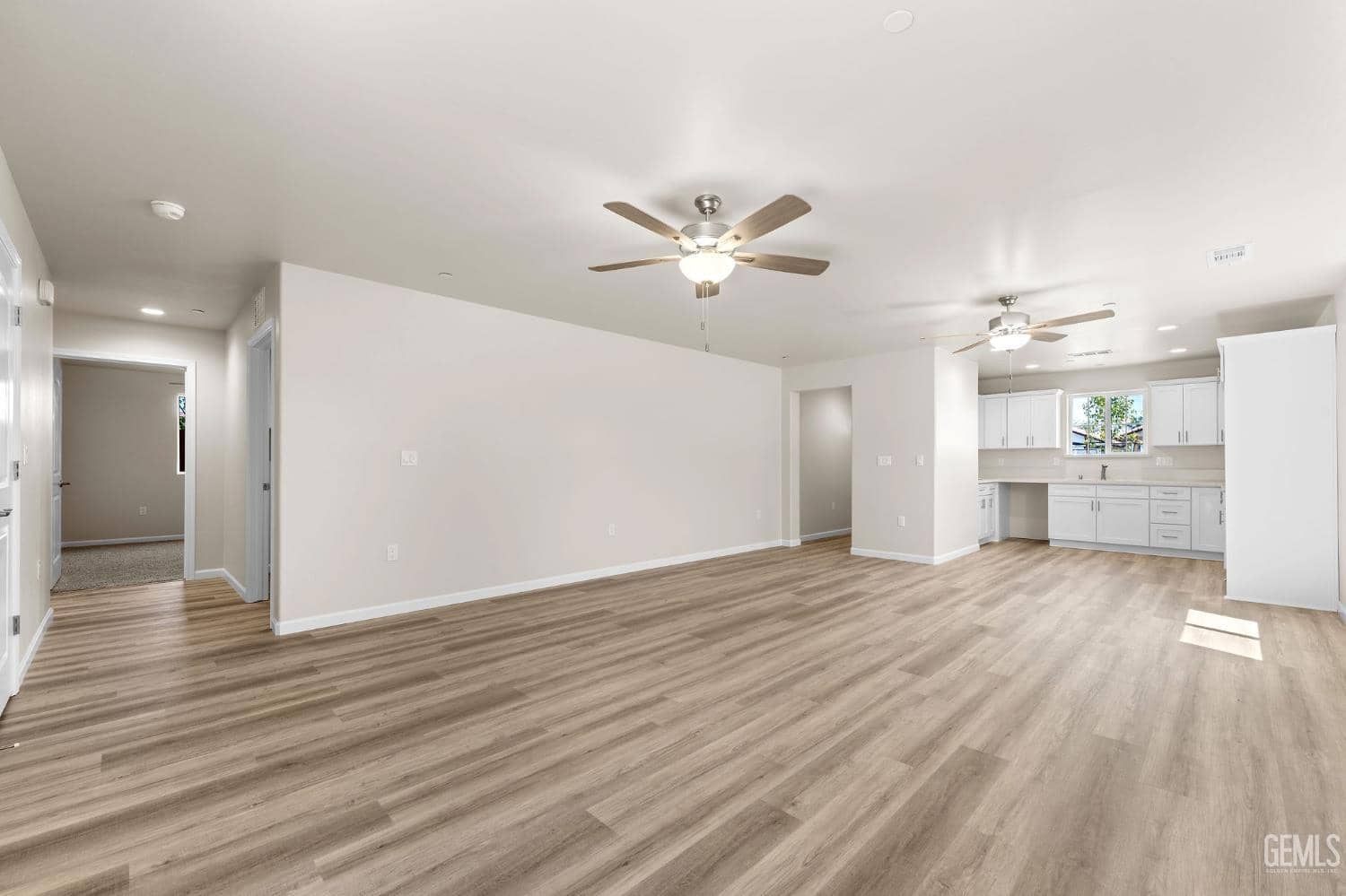 1509 Potomac Avenue — photo 6