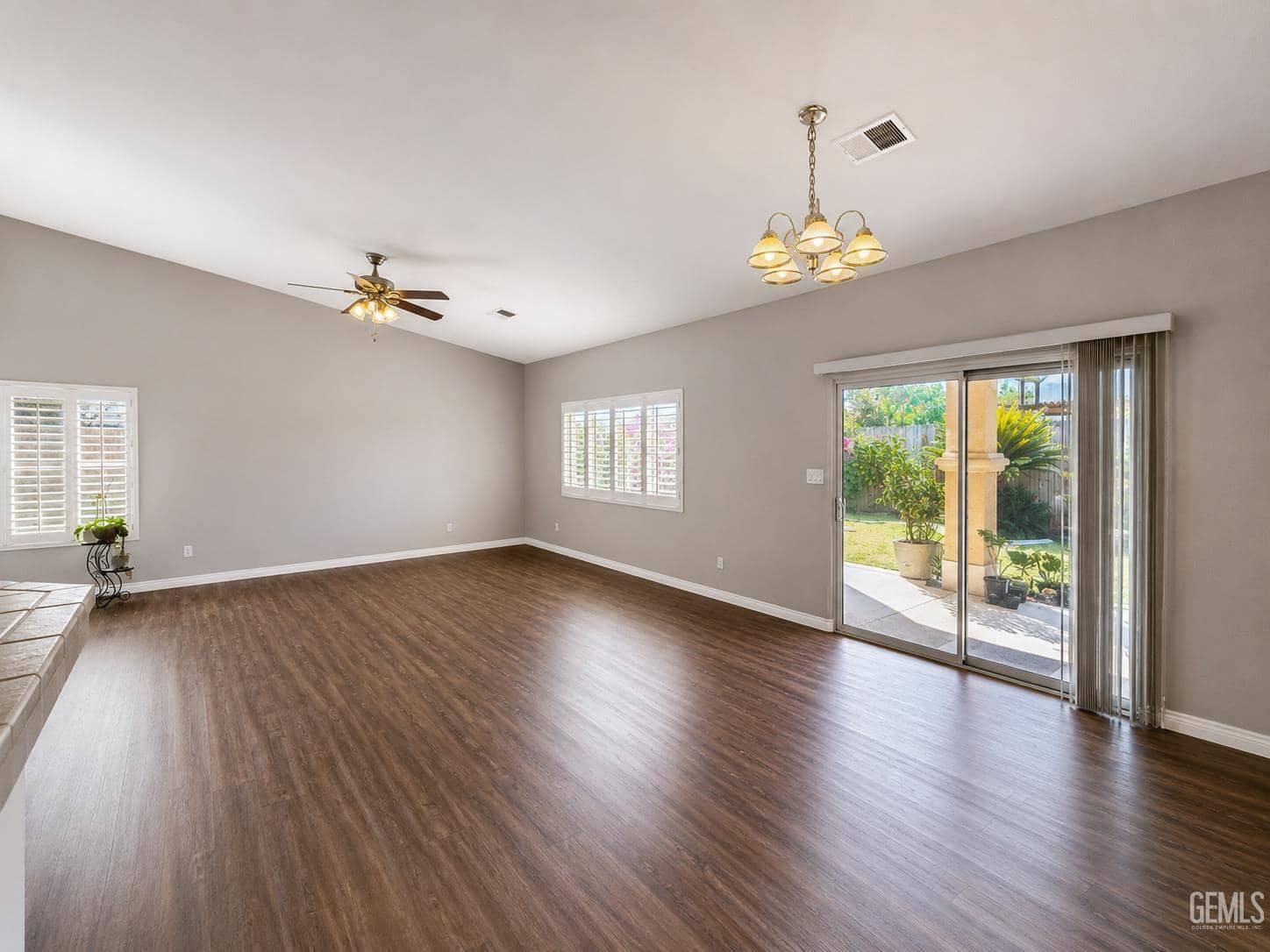 12014 Roaring River Avenue — photo 5