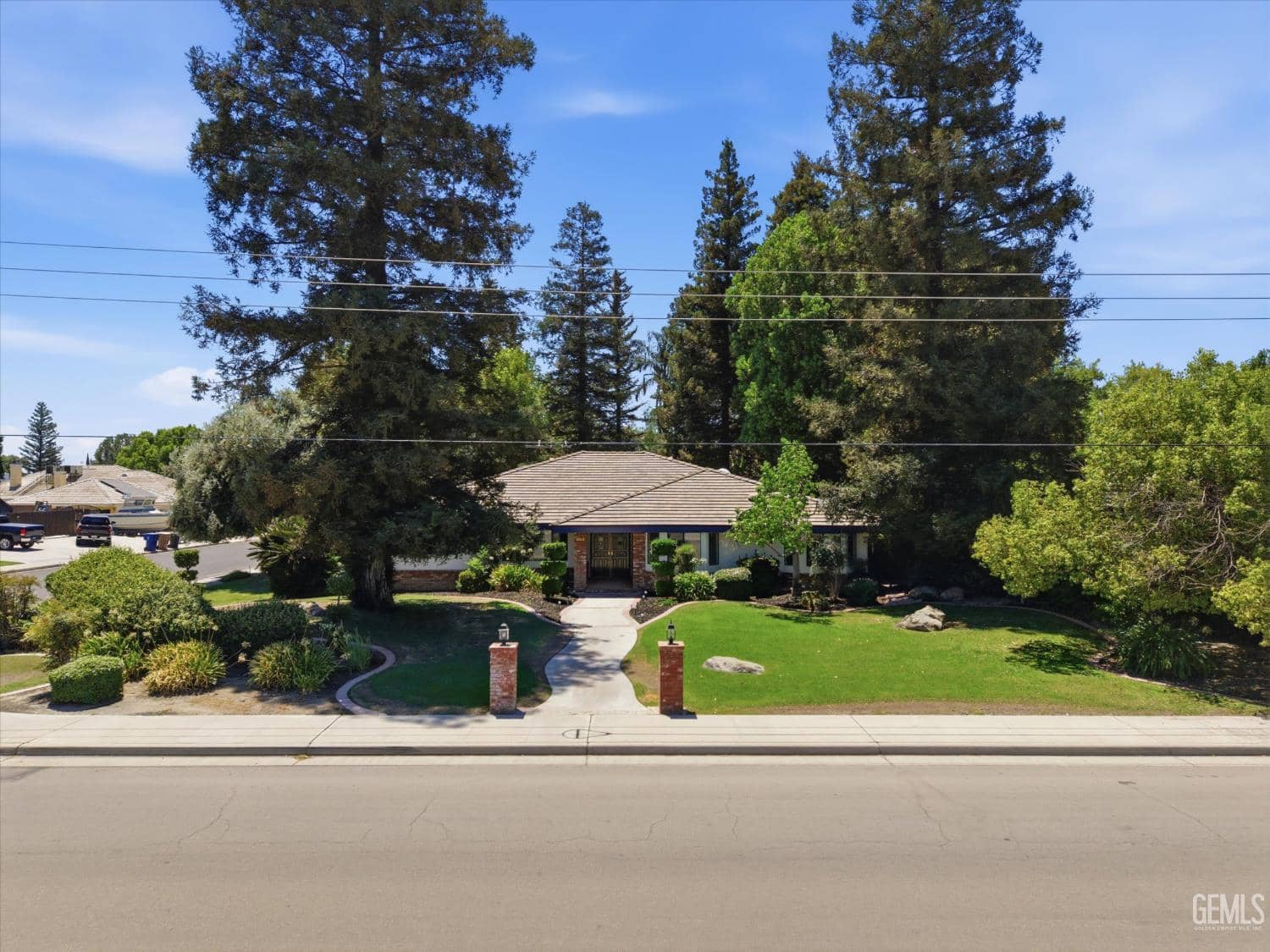 11701 Palm Avenue — photo 2