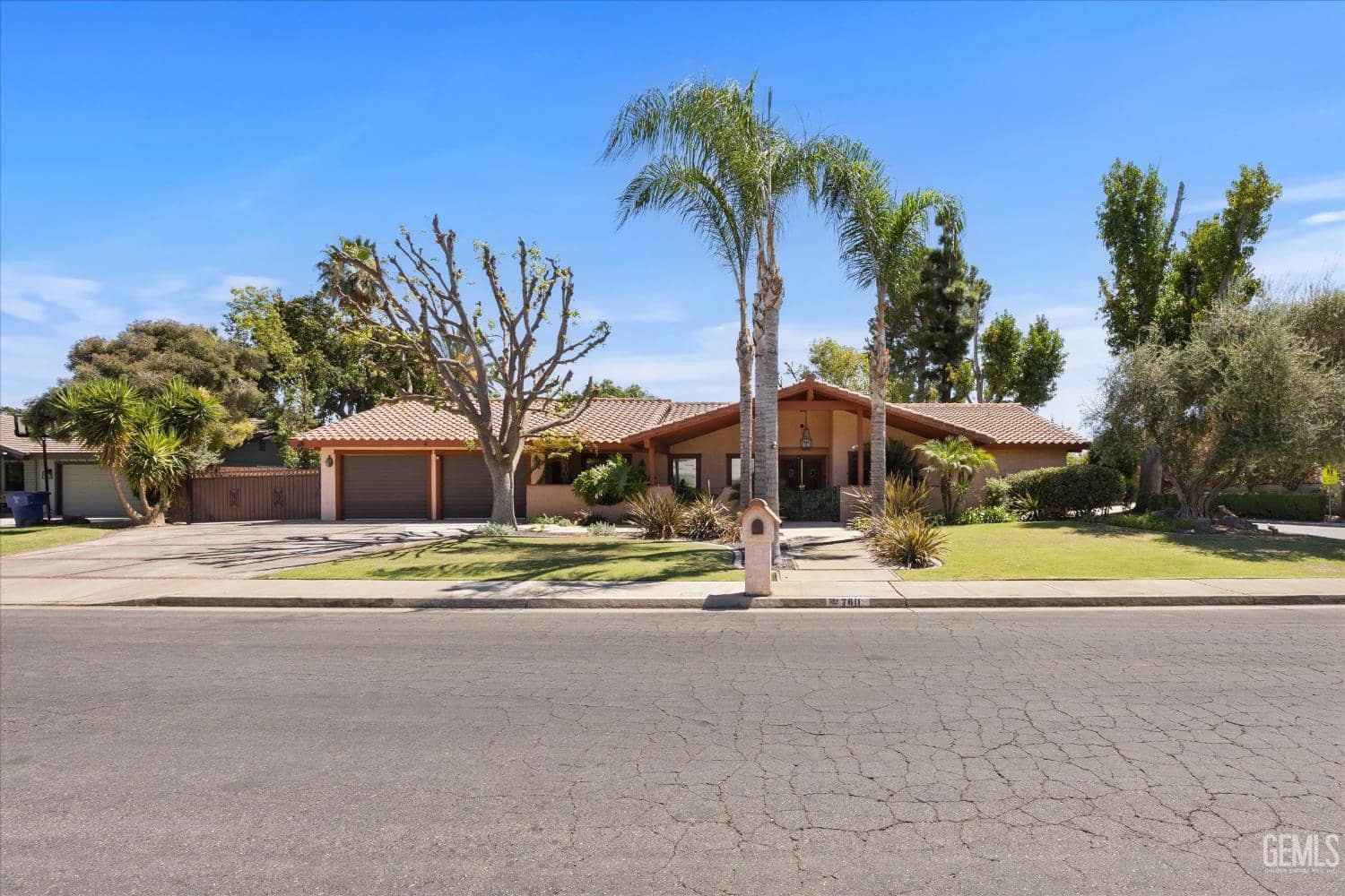 7611 De Colores Court — photo 2
