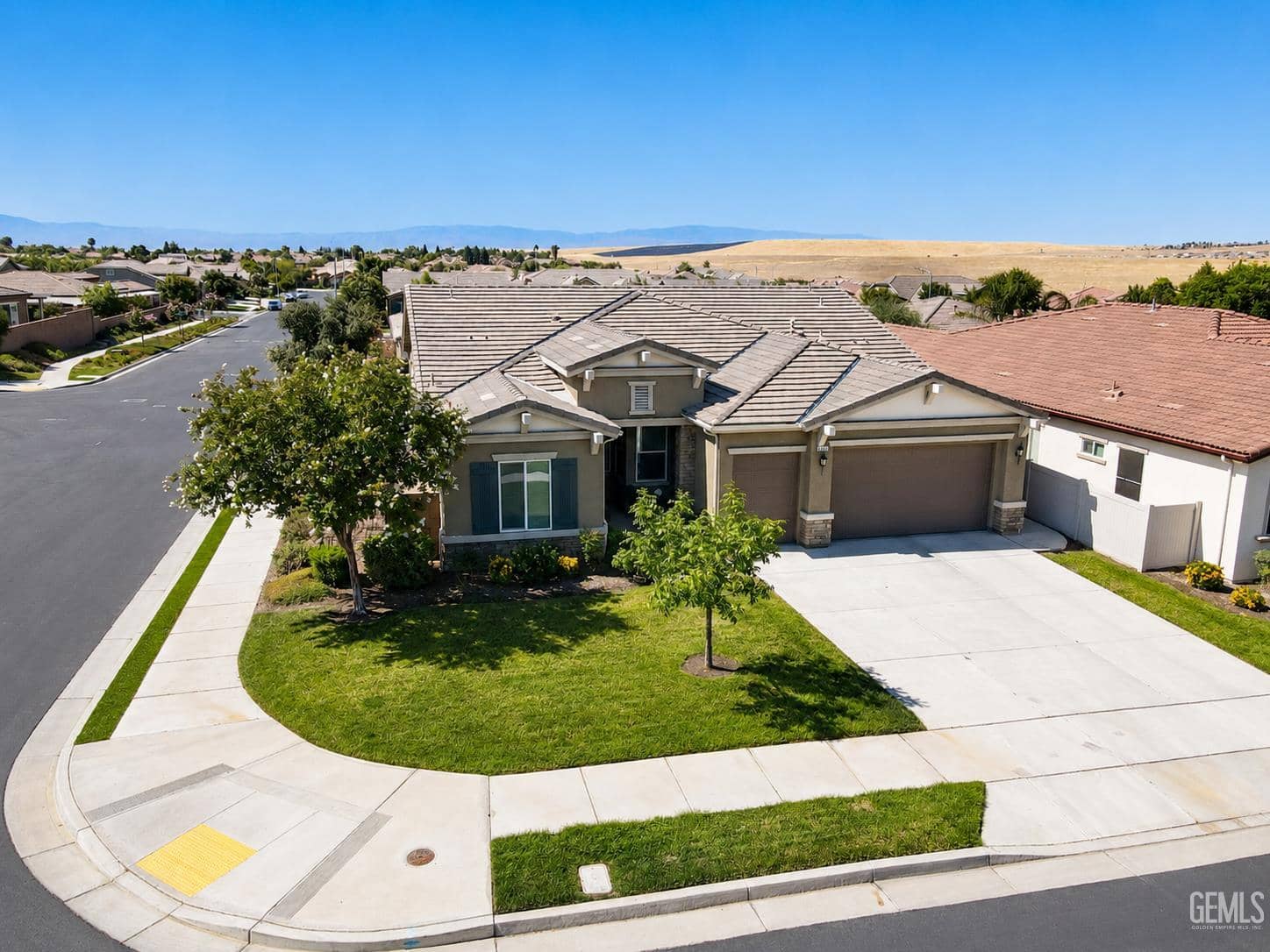 9809 Naples Place — photo 4