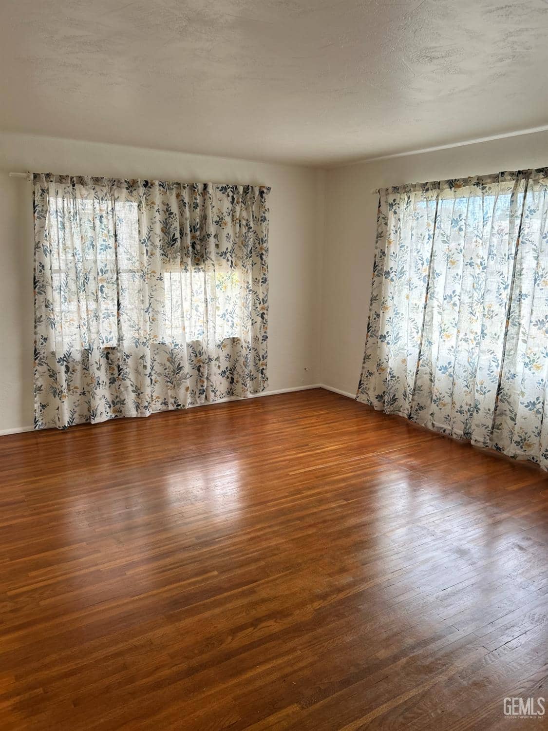 435 Arvin Street — photo 2