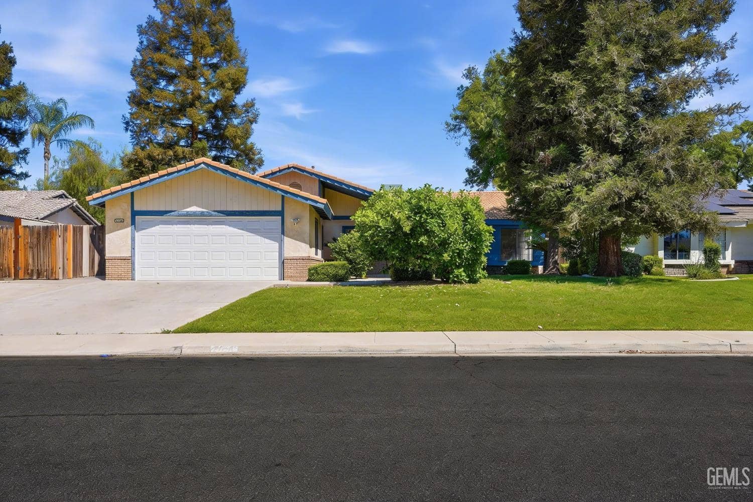 6916 Bandolero Way