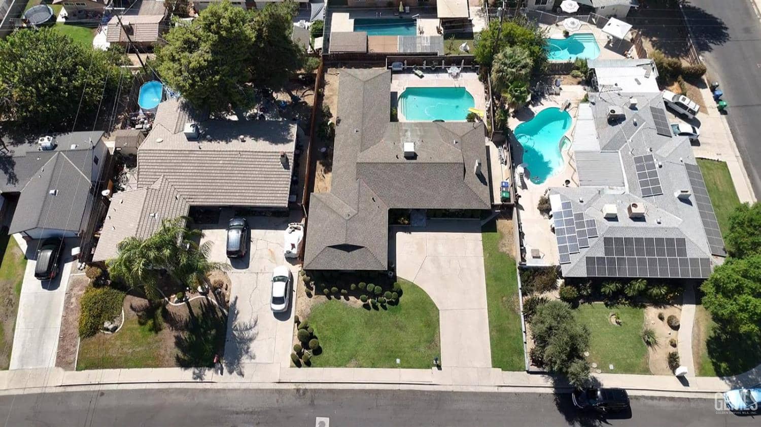 3774 Dalehurst Drive — photo 2