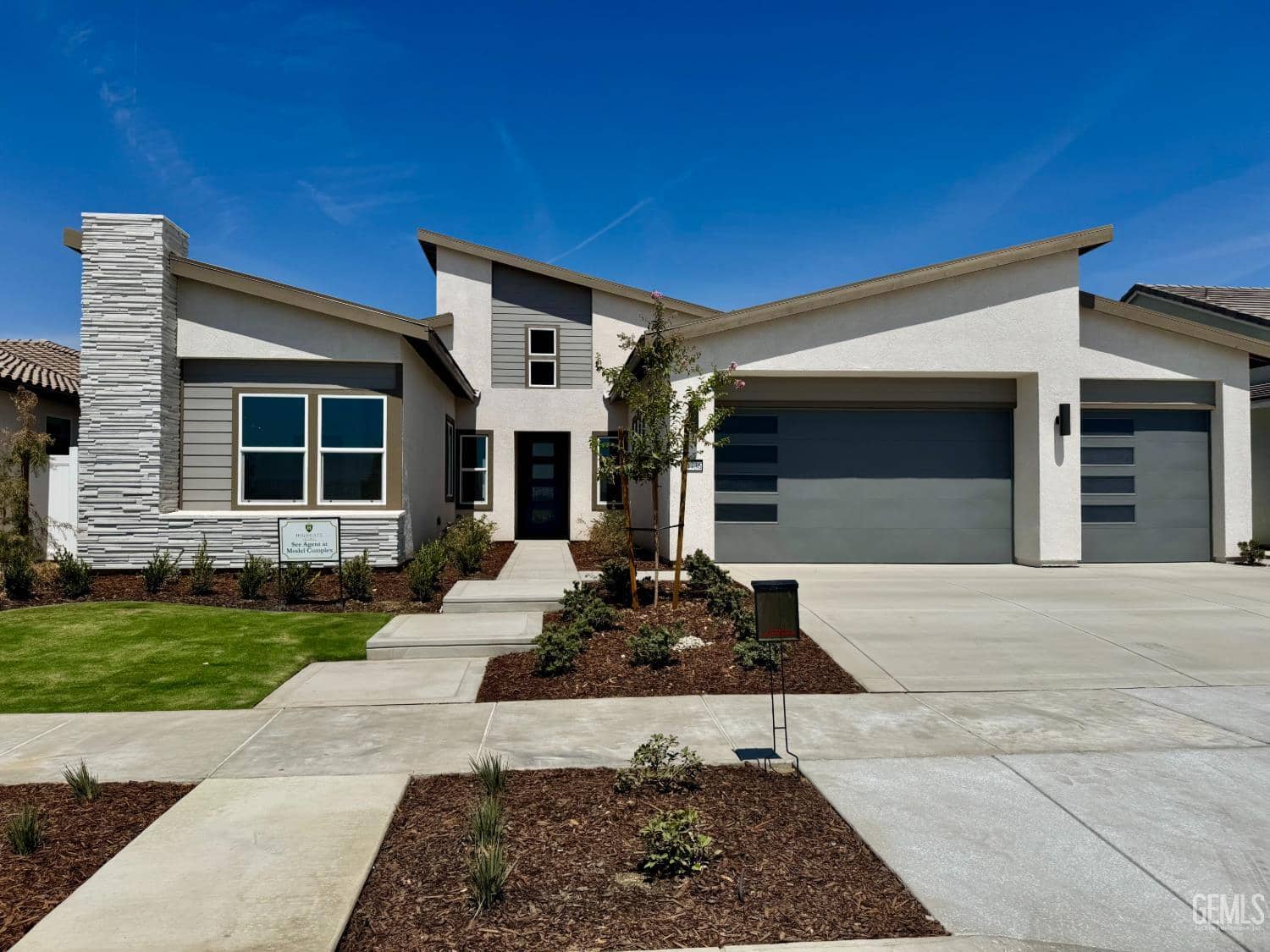 14736 Whittington Street — photo 1