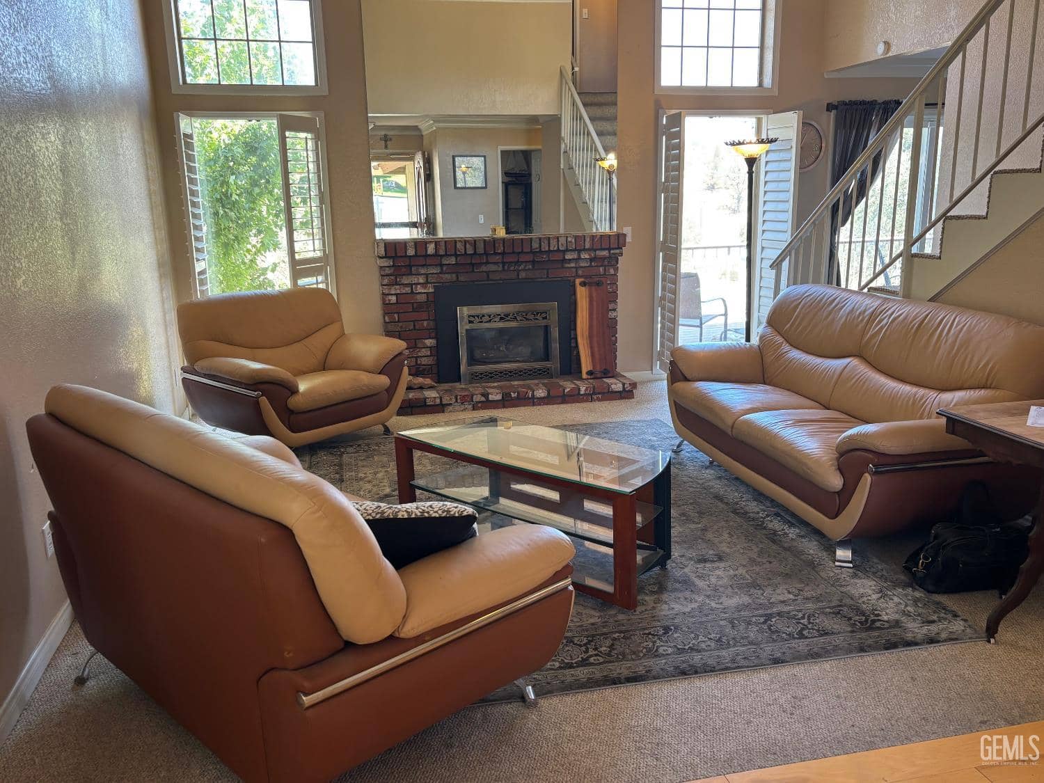 18571 Glenview Court — photo 3