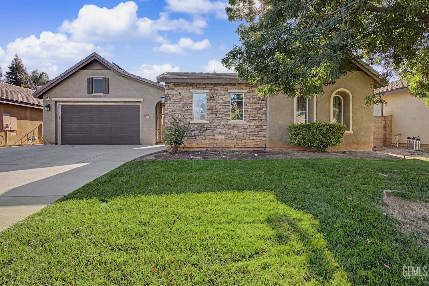 5523 Segovia Way — photo 3