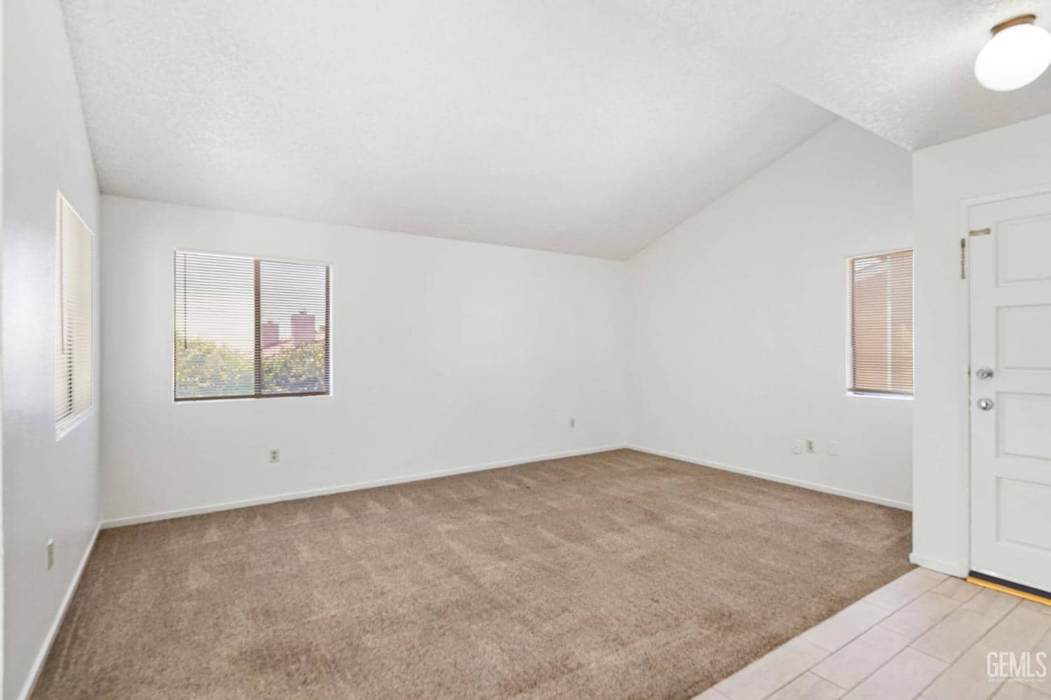 5901 Auburn Oaks Drive — photo 6