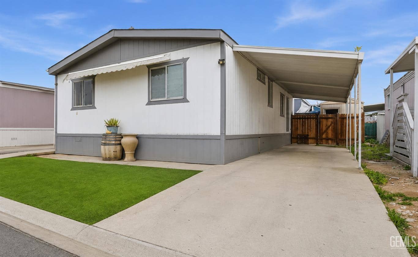 6601 Eucalytus Drive — photo 3