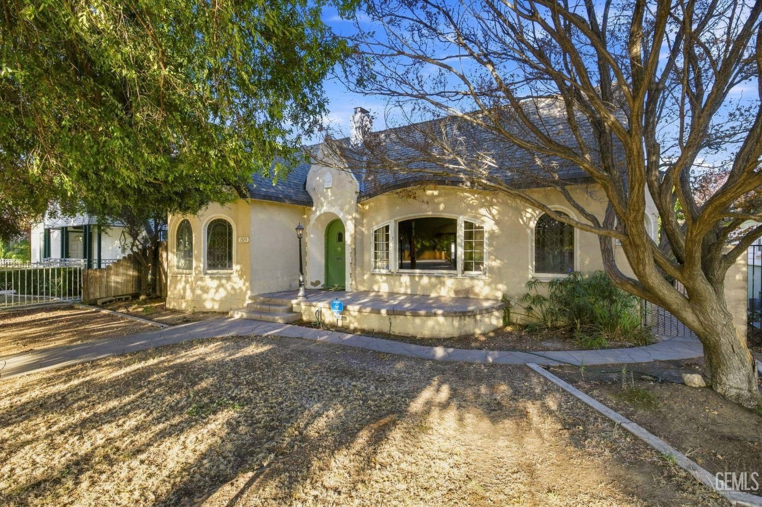 1525 Alta Vista Drive