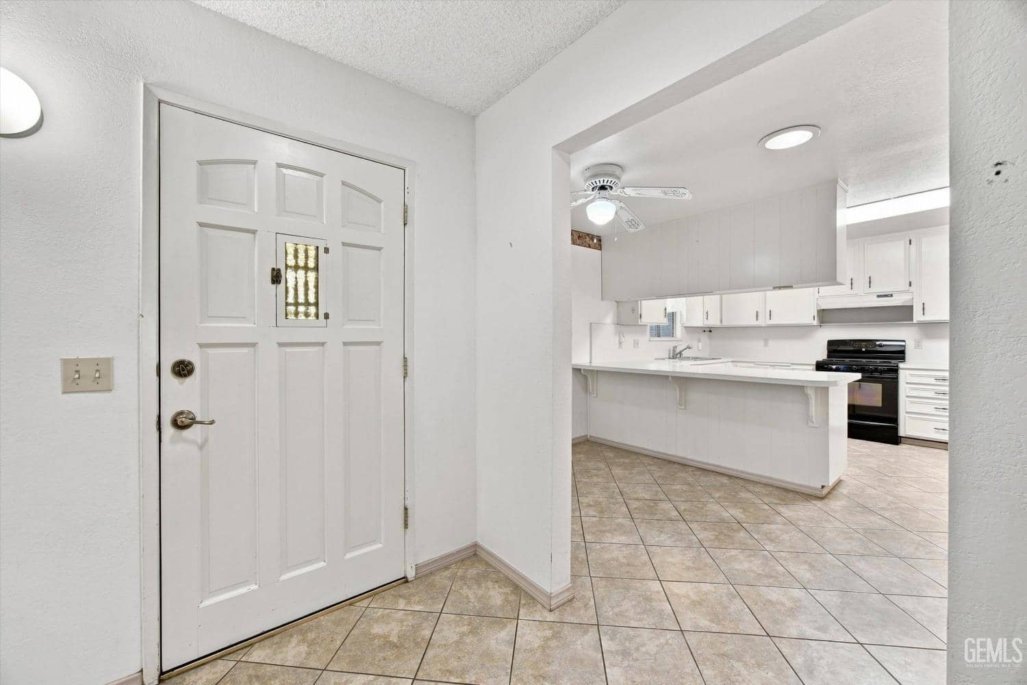 22308 Corral Court — photo 6