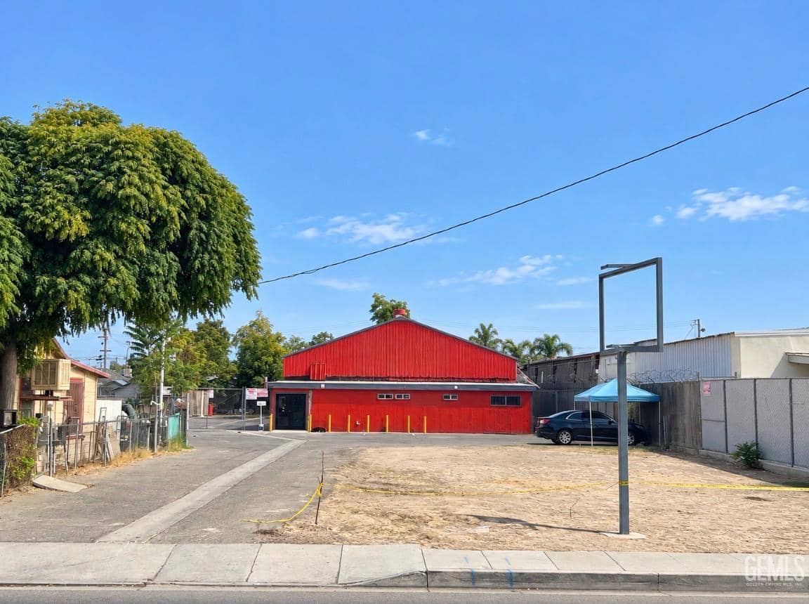 2119 E California Avenue