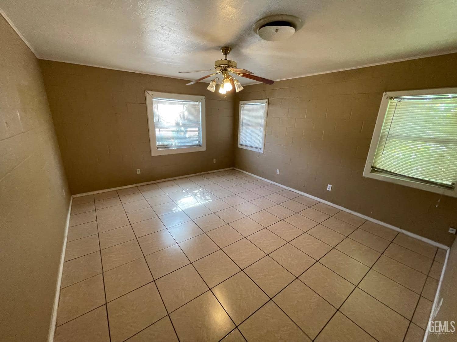 1865 Stevens Drive — photo 5