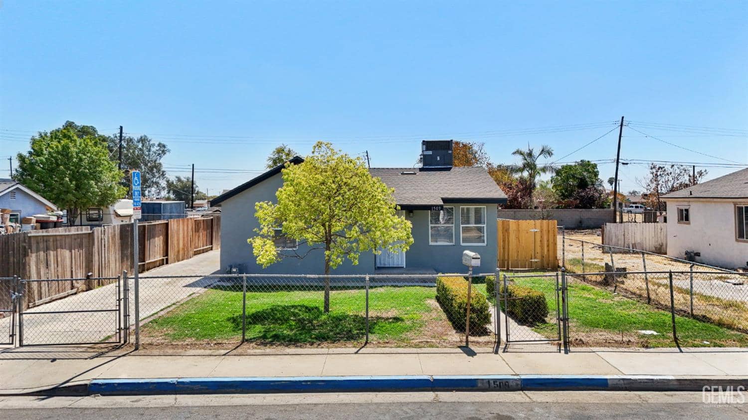 1509 Murdock Street — photo 2