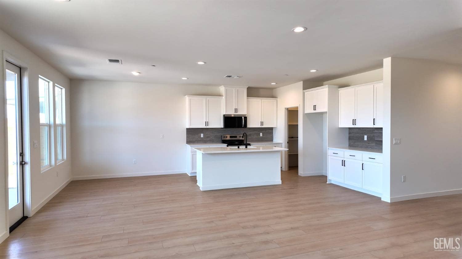 10712 Tatuk Way — photo 2