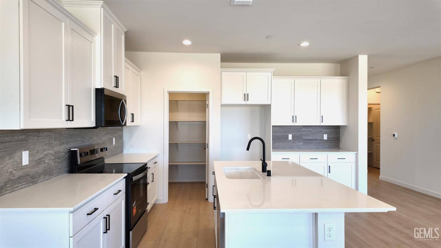10712 Tatuk Way — photo 4