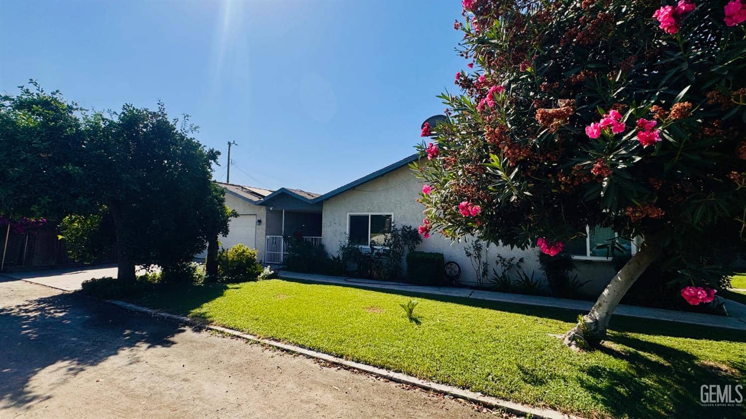 8700 Greenfield Park Drive — photo 4