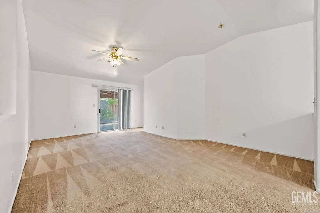 1211 Engelberg Drive — photo 5