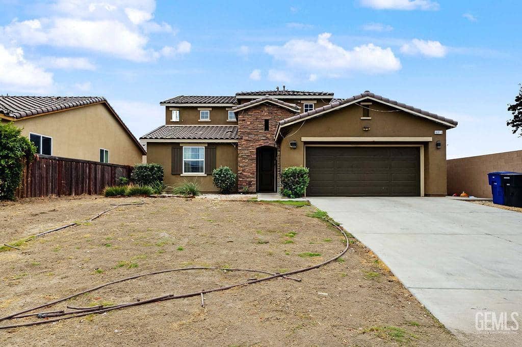 6015 Sapphire Peak Drive — photo 4
