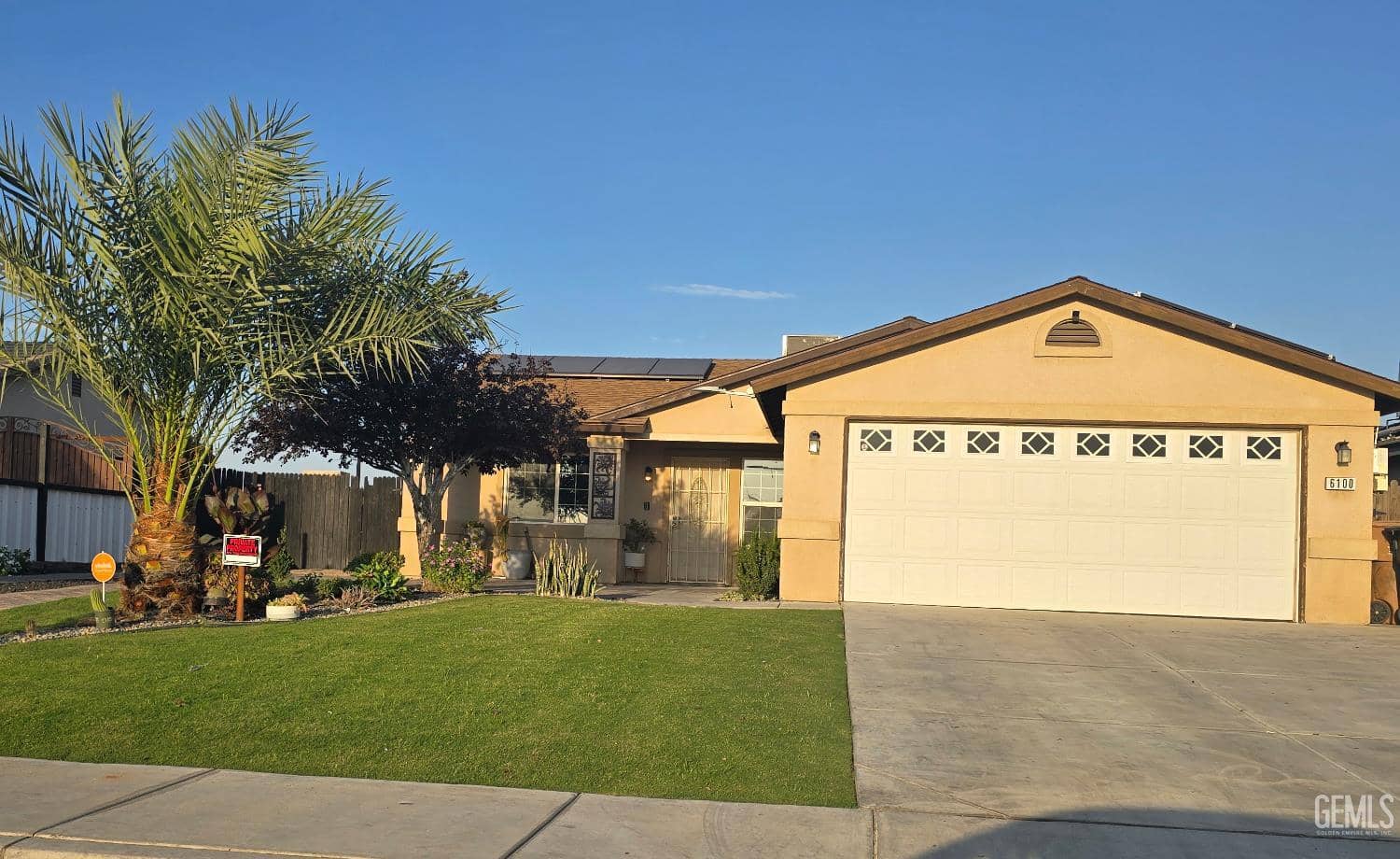 6100 Walkabout Drive