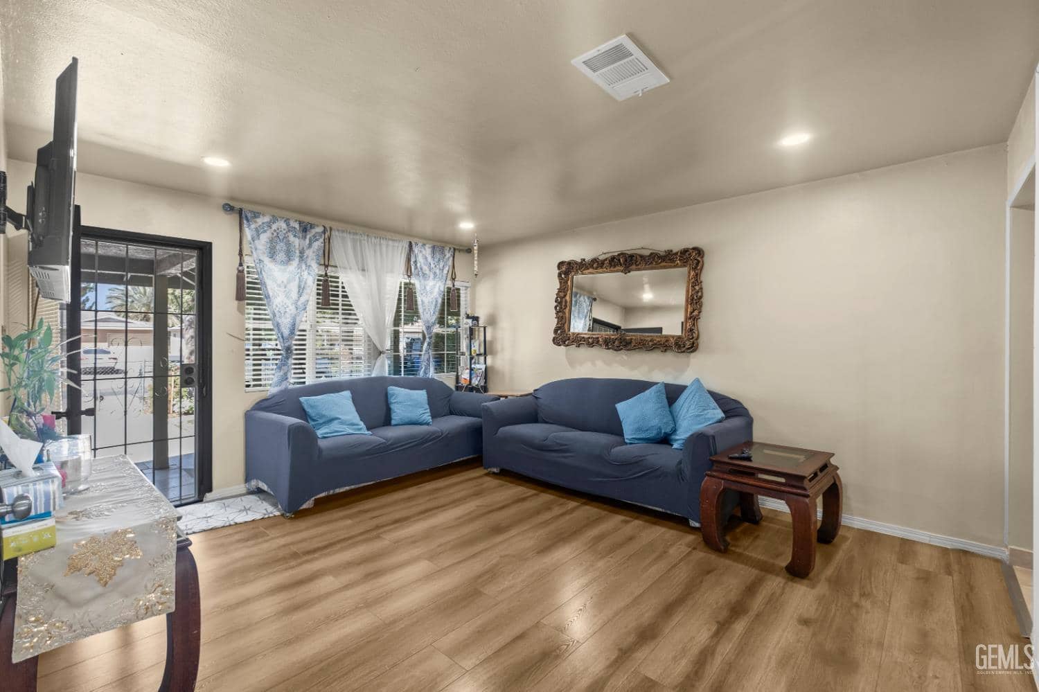 509 Larry Street — photo 6