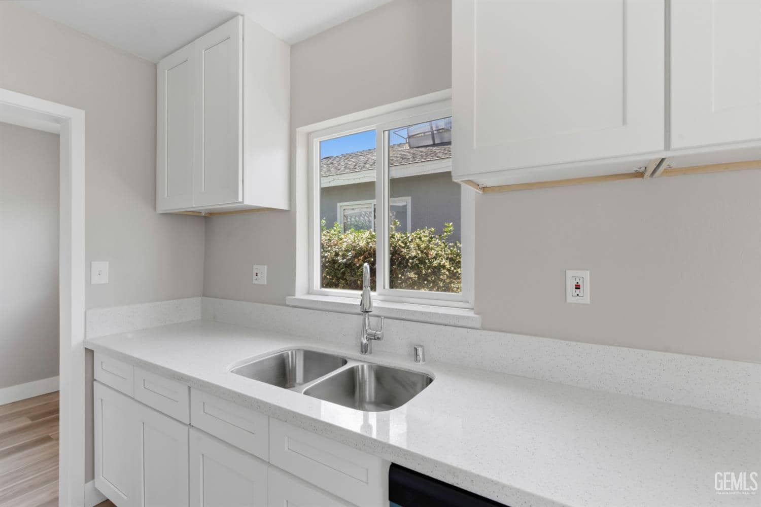 3017 River Boulevard — photo 4