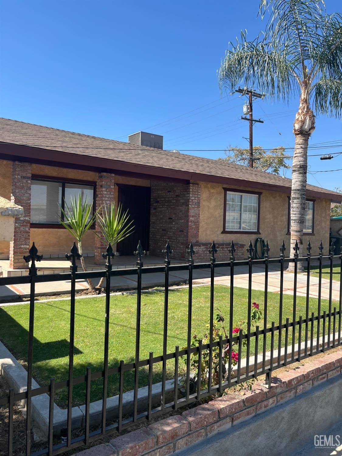 1214 Williams Street — photo 3