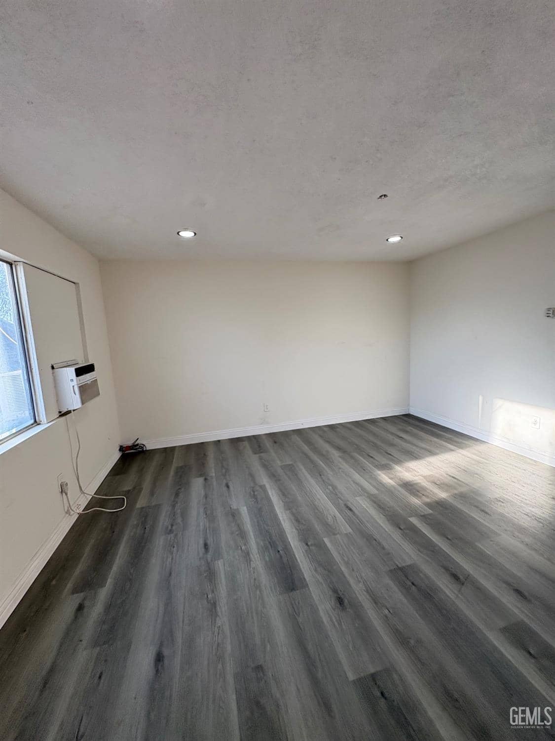 913 Jeffrey Street — photo 5