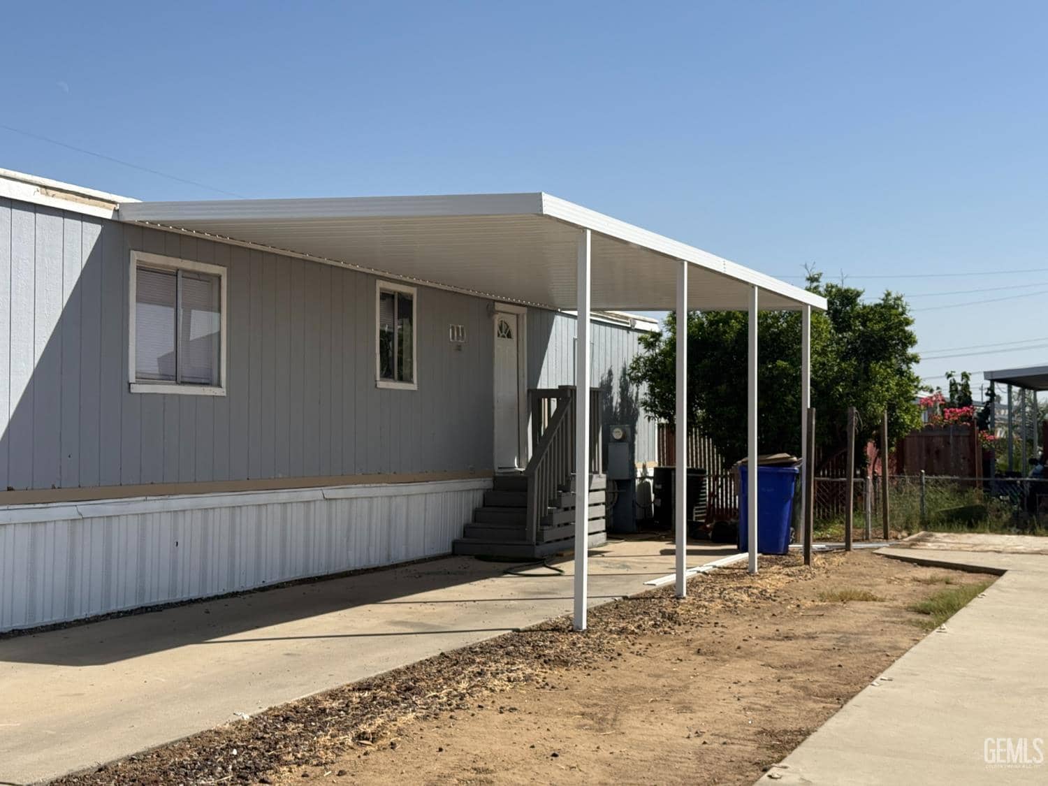 6601 Eucalyptus Drive — photo 4