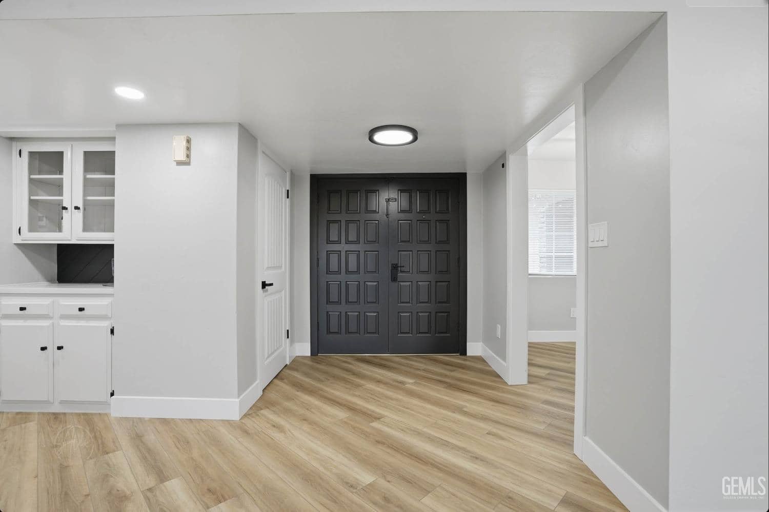 112 Angell Street — photo 4