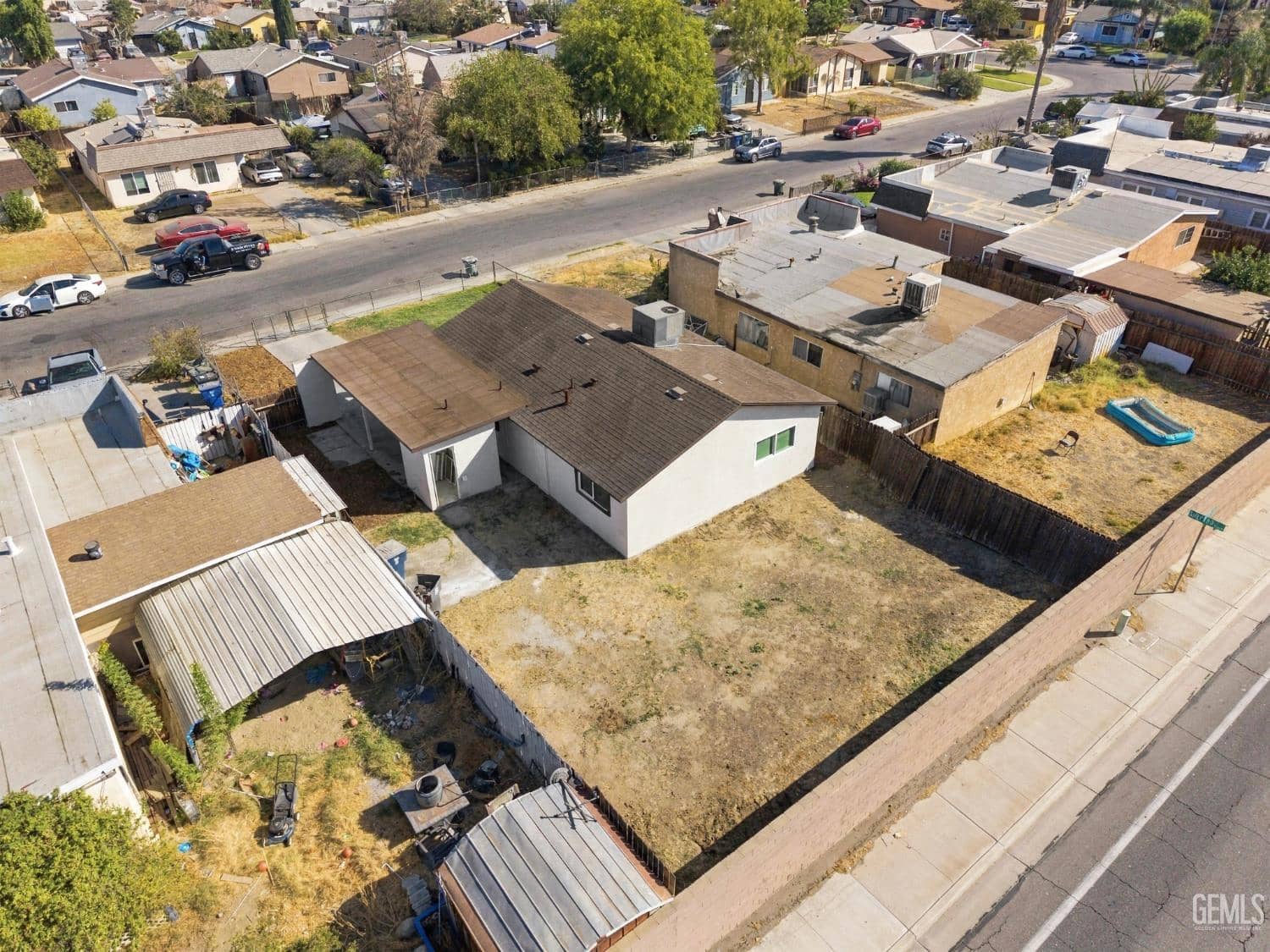 5001 Lawrence Court — photo 3