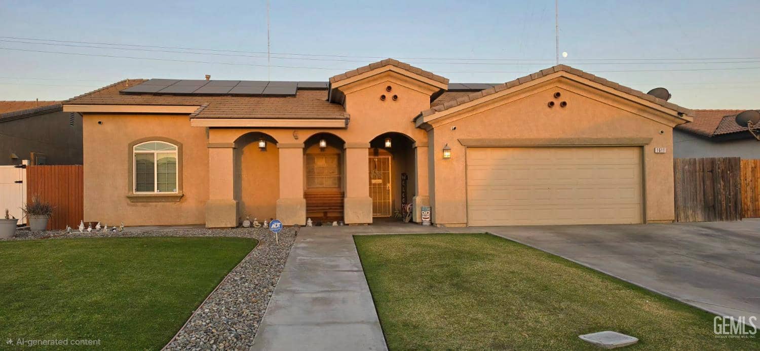 1611 Brea Street — photo 2