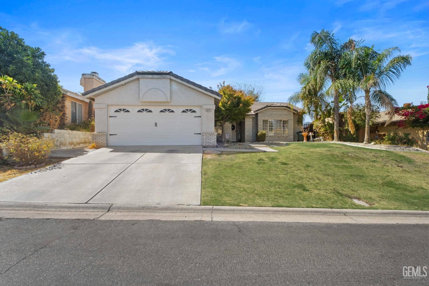 6008 Cliffwood Way