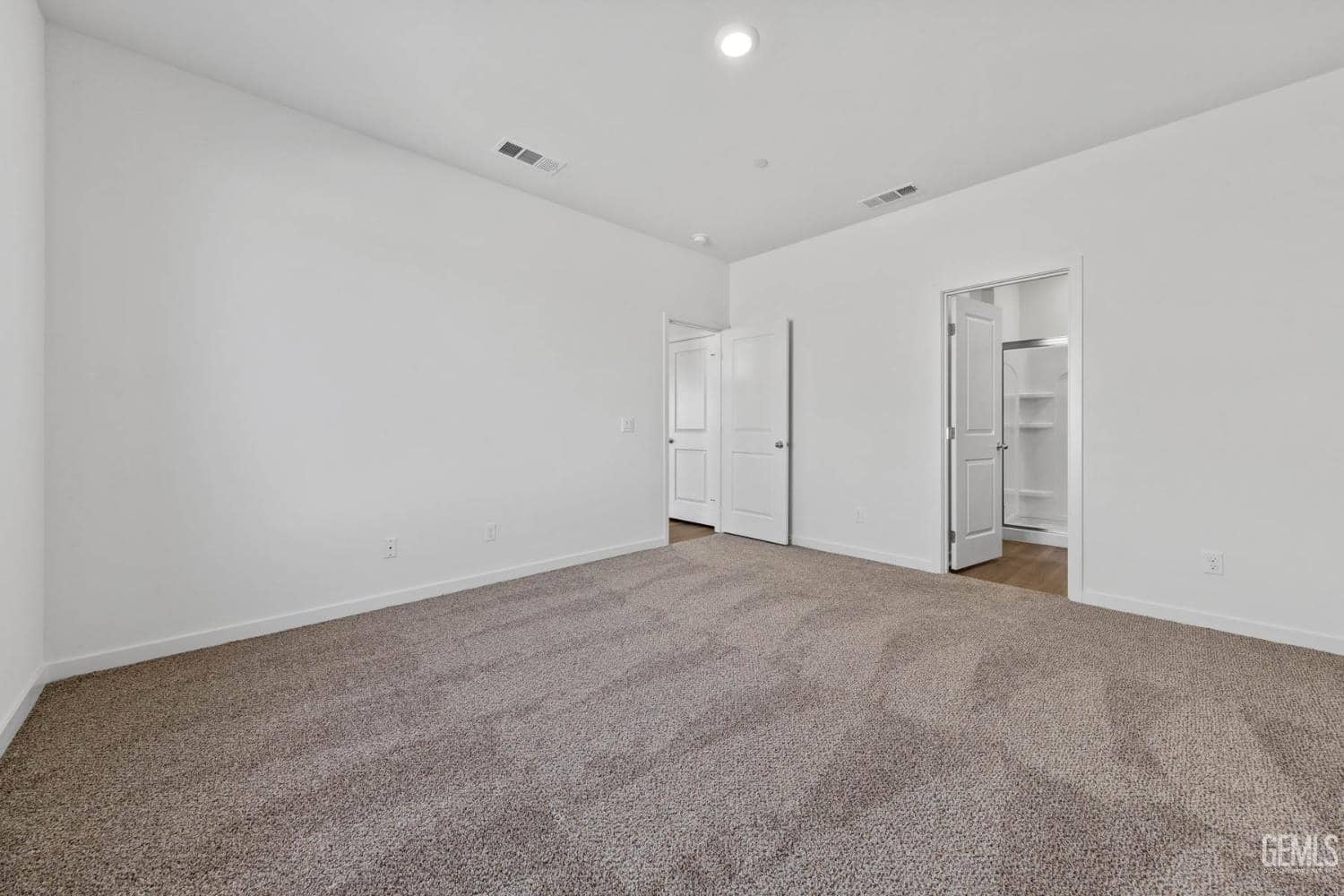 7924 Blueberry Avenue — photo 5