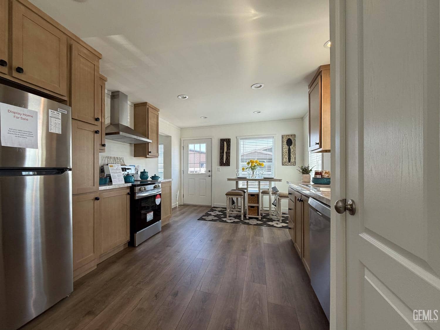 2318 S I Street — photo 2