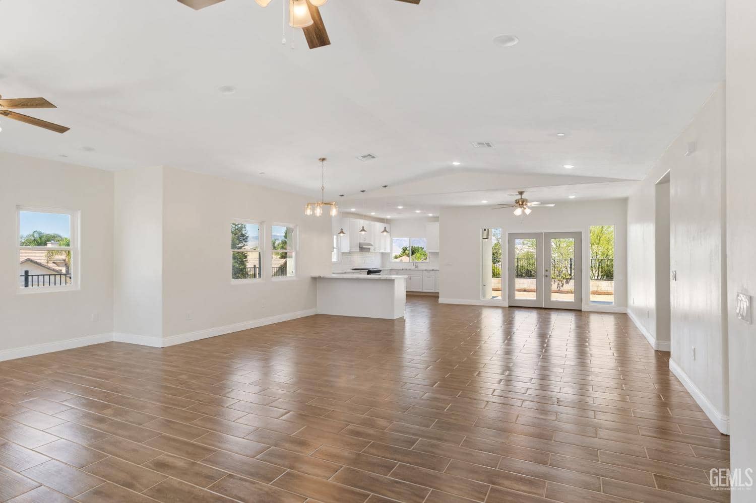 5205 Antares Court — photo 4