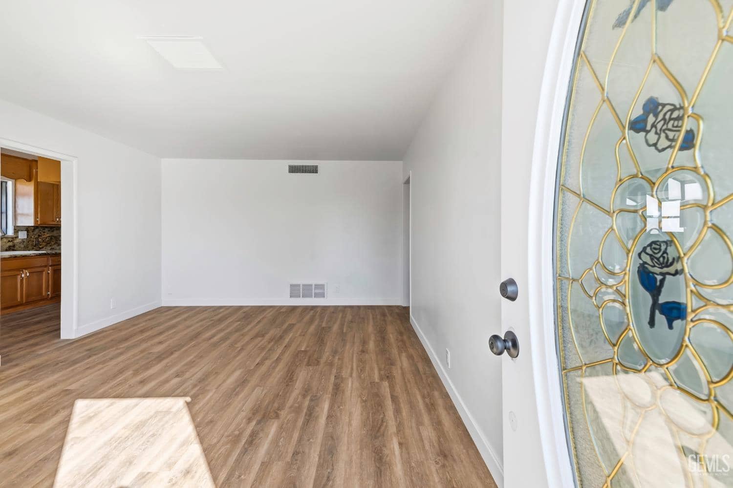 112 Sequoia Drive — photo 6