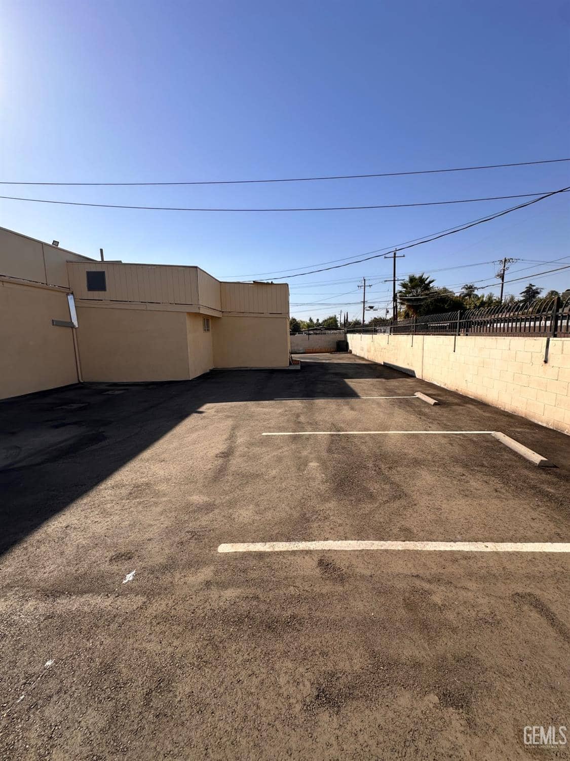 727 S H Street — photo 2